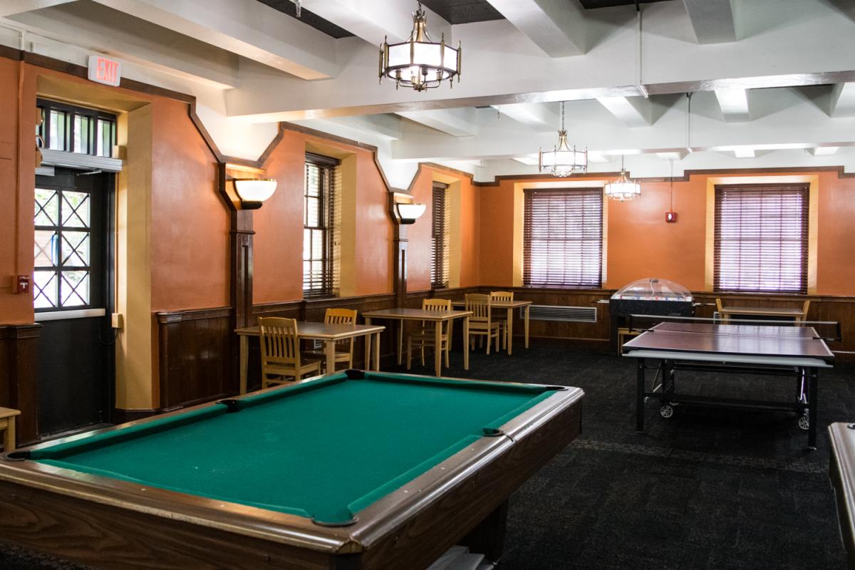 Blanton Residence Hall - pool table