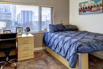 2400 Nueces - image of bedroom with desk and bed.