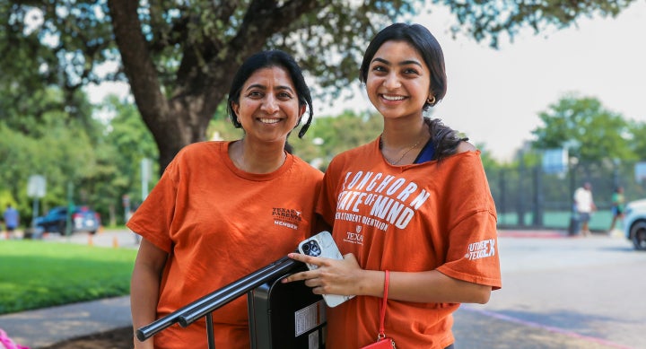 Two UT students